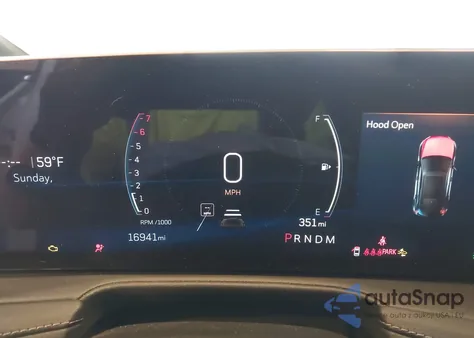 2025 Cadillac Xt4 Fwd Premium Luxury z USA, uszkodzony, nr VIN 1GYFZCR41SF126871